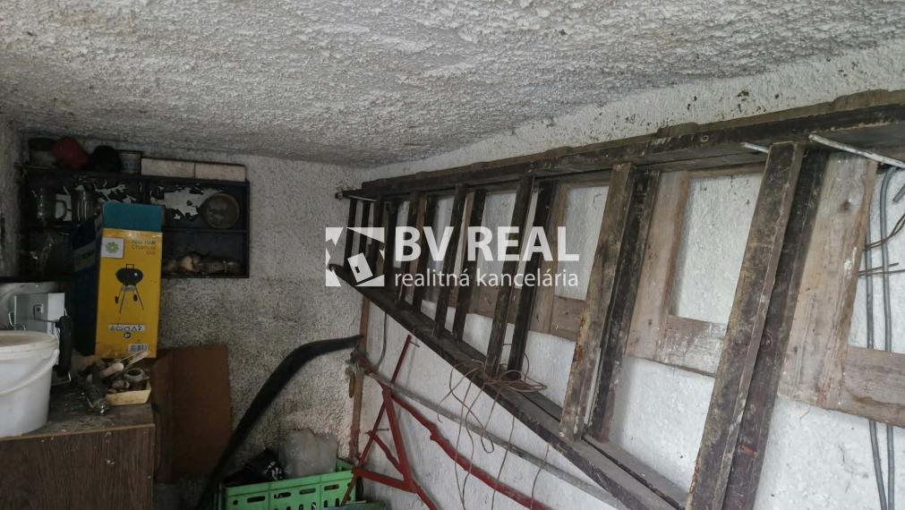 BV REAL na predaj murovaná chata+záhrada Partizánske FM2527