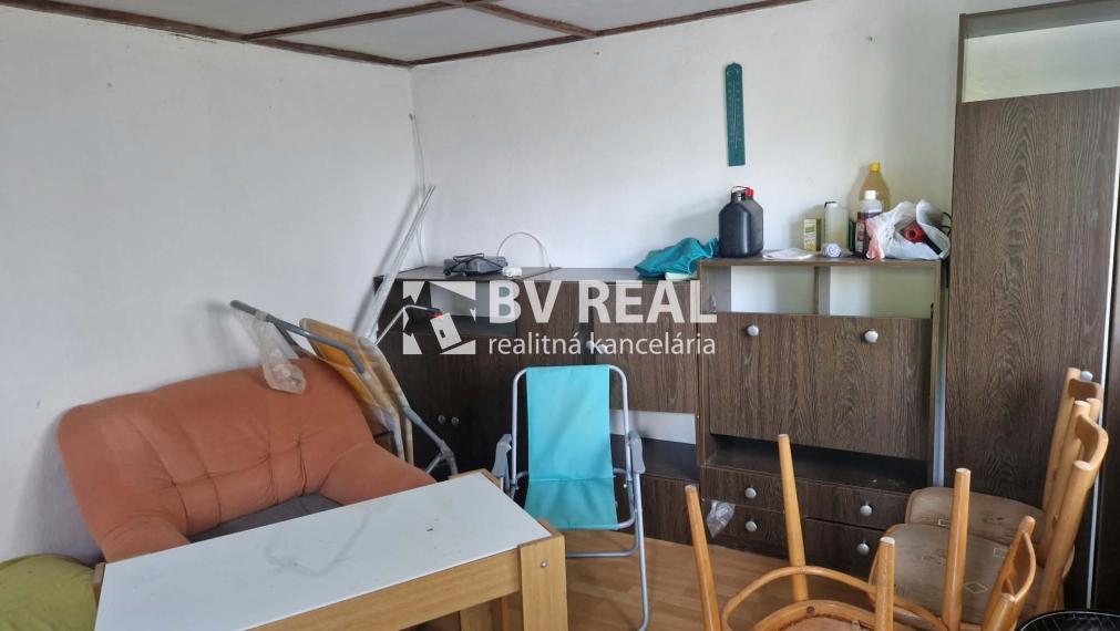 BV REAL na predaj murovaná chata+záhrada Partizánske FM2527
