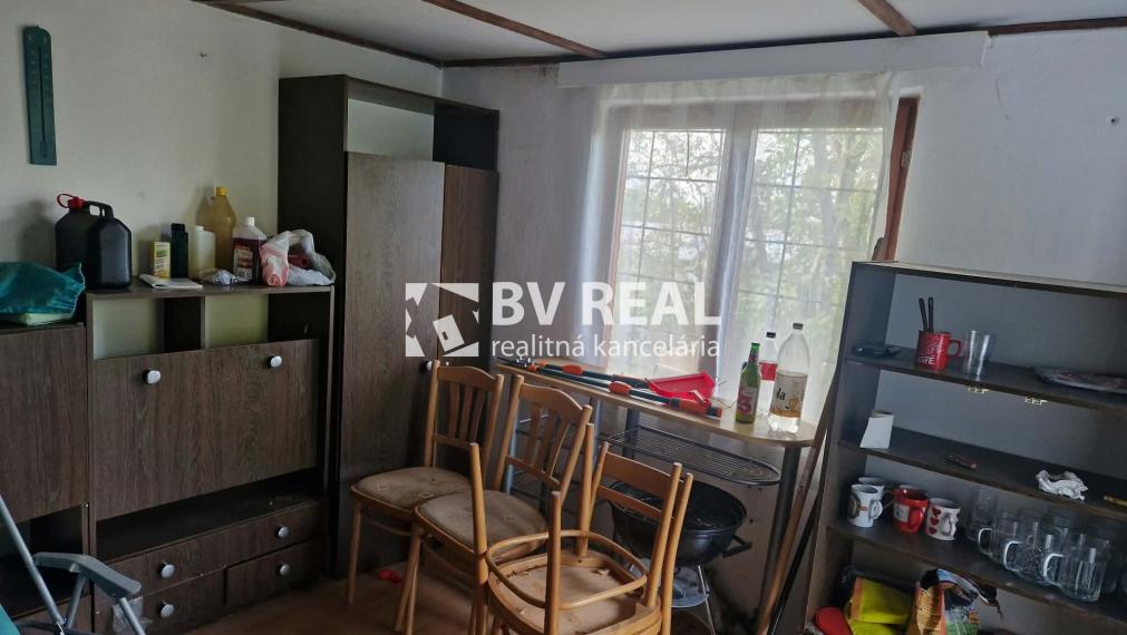 BV REAL na predaj murovaná chata+záhrada Partizánske FM2527