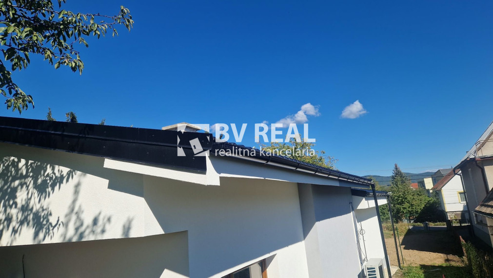 BV REAL Na predaj rodinný dom s terasou Nitrianske Pravno FM2530