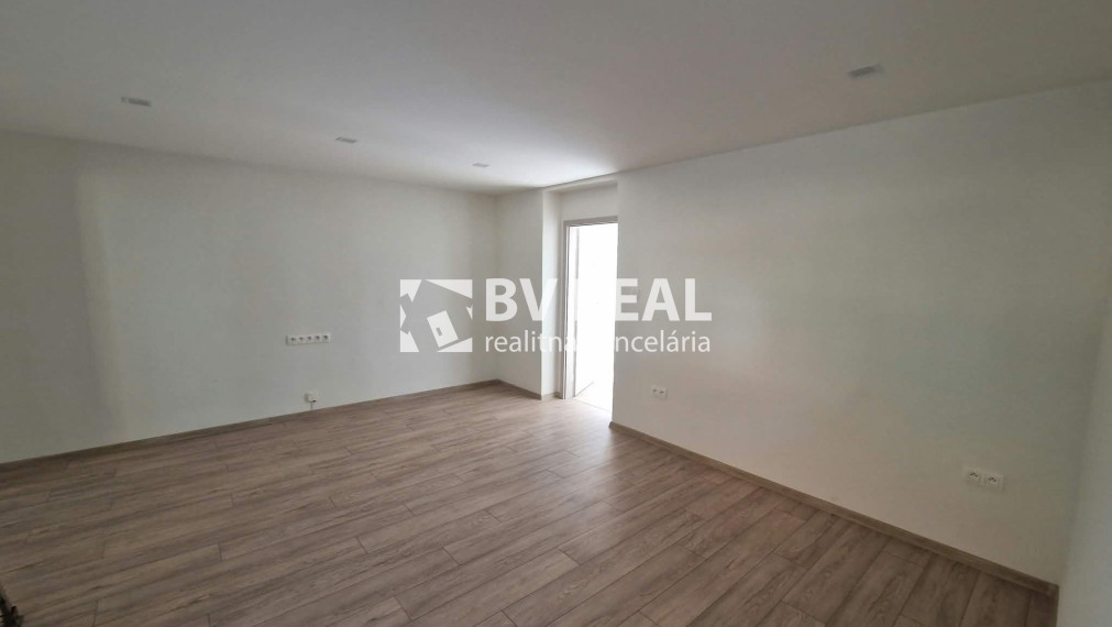 BV REAL Na predaj rodinný dom s terasou Nitrianske Pravno FM2530