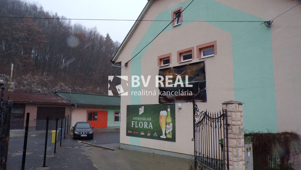 BV REAL Na prenájom komerčný priestor Handlová FM2533