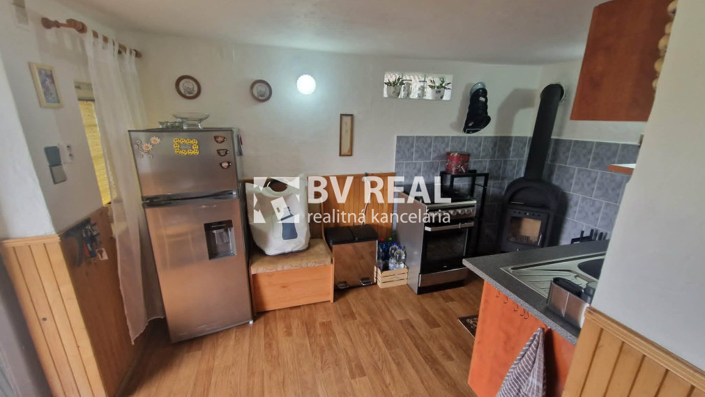 BV REAL Na predaj chata a záhrada Bartošová Lehôtka FM2534