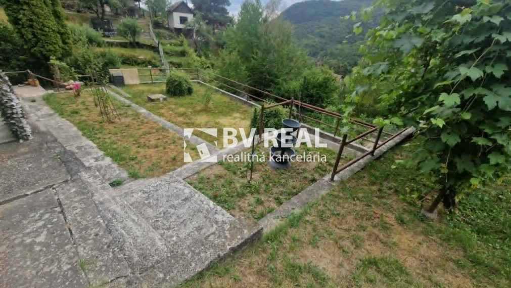 BV REAL Na predaj chata a záhrada Bartošová Lehôtka FM2534