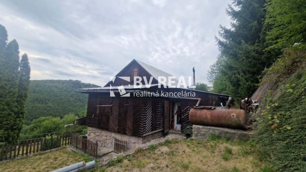 BV REAL Na predaj chata a záhrada Bartošová Lehôtka FM2534