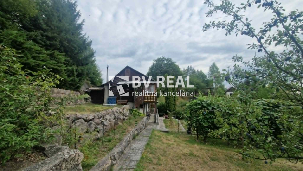 BV REAL Na predaj chata a záhrada Bartošová Lehôtka FM2534