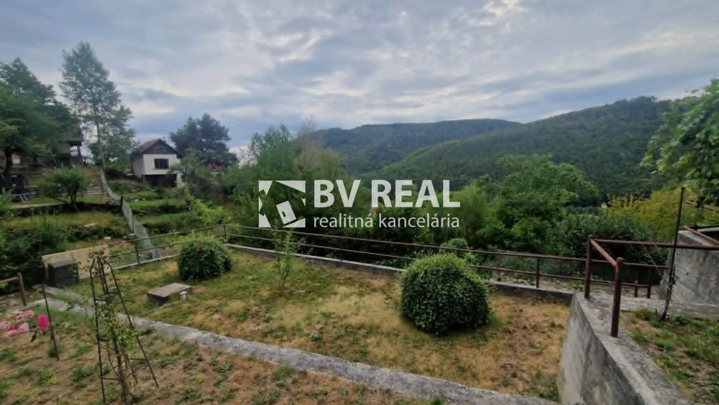 BV REAL Na predaj chata a záhrada Bartošová Lehôtka FM2534