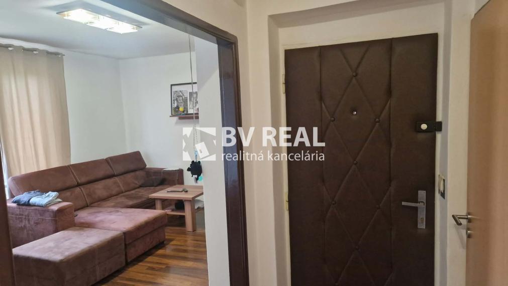 BV REAL na prenájom 2 izbový byt Prievidza FM2537