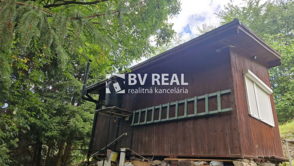BV REAL Na predaj chata Lehota pod Vtáčnikom Sekaniny FM2538