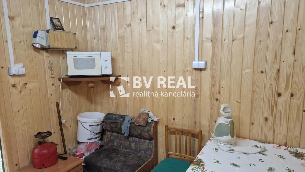BV REAL Na predaj chata Lehota pod Vtáčnikom Sekaniny FM2538