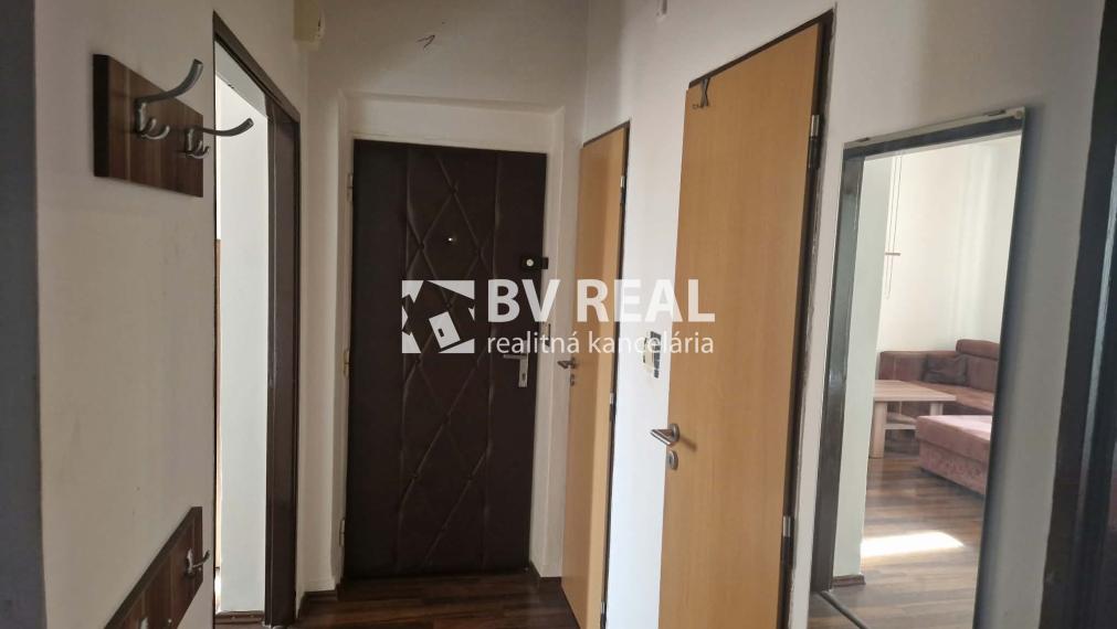 BV REAL na predaj 2 izbový byt Prievidza FM2536