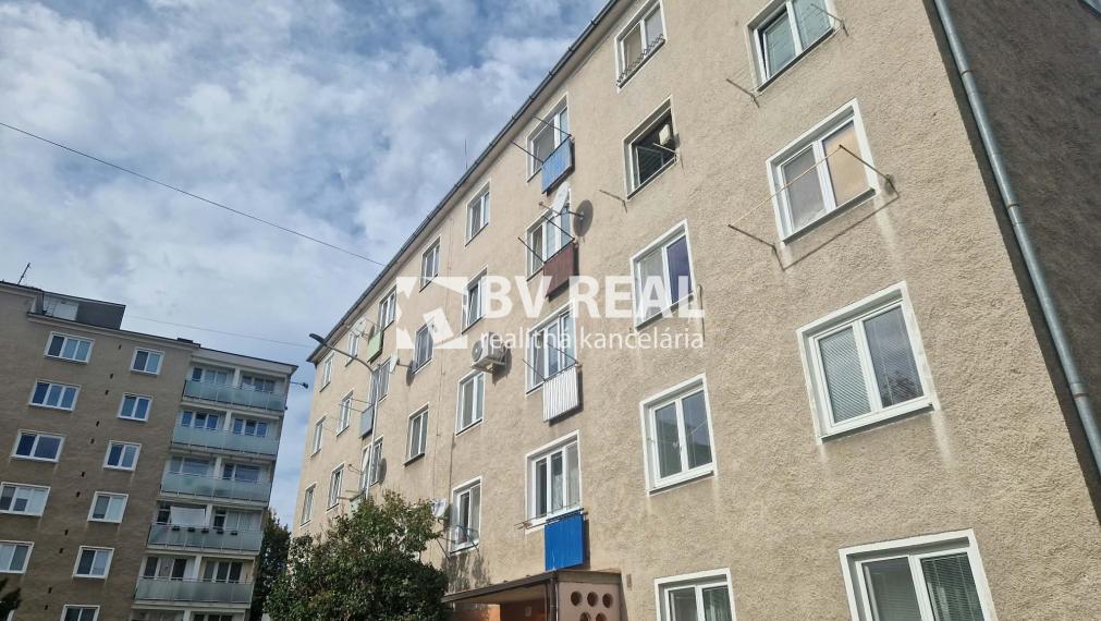 BV REAL na predaj 2 izbový byt Prievidza FM2536