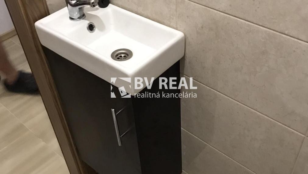 BV REAL Na prenájom 2 izbový byt s odkupom na splátky FM2402