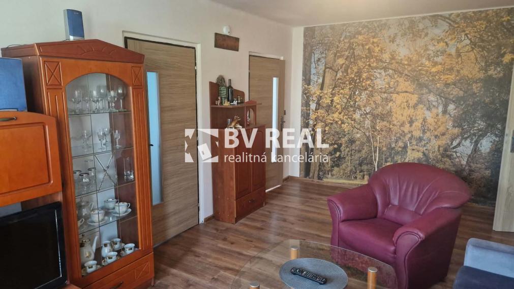BV REAL na predaj 3 izbový byt Prievidza FM2544