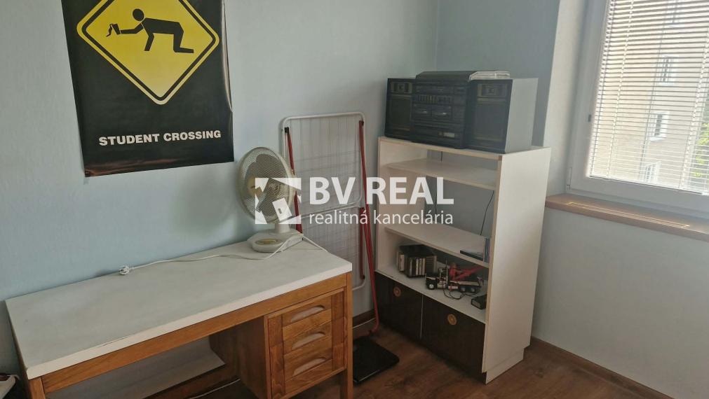 BV REAL na predaj 3 izbový byt Prievidza FM2544