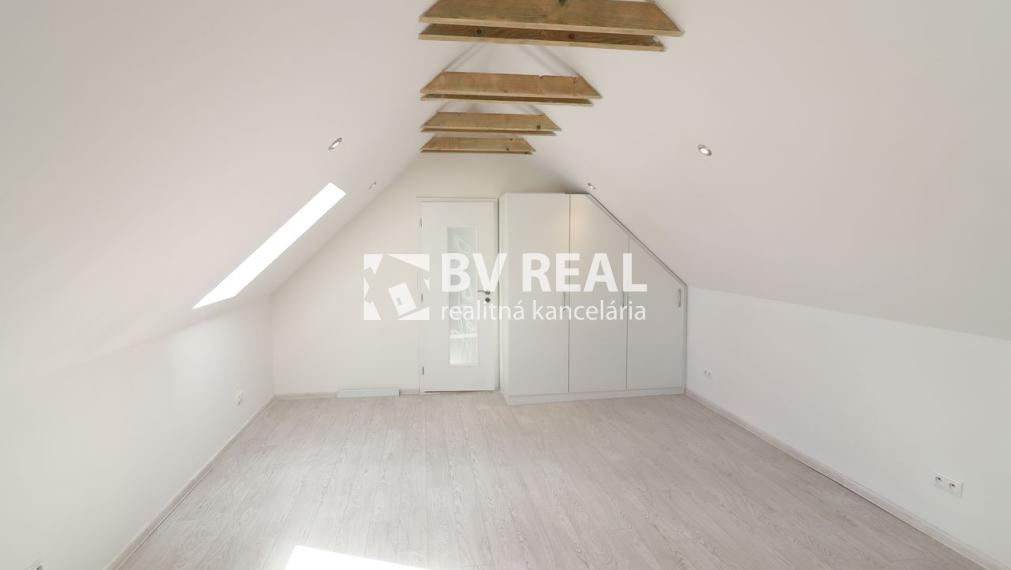 BV REAL prenájom 4 izbový rodinný dom Bojnice Dubnica BV6007