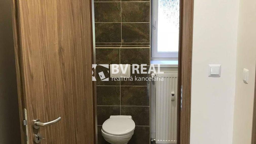 BV REAL Na predaj 2 izbový byt Handlová FM2224