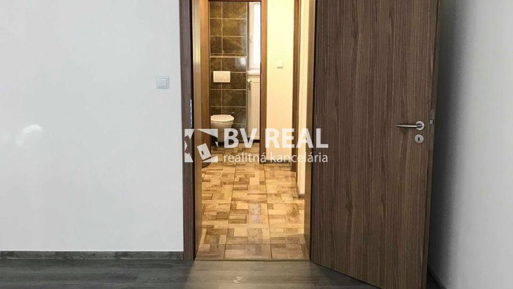 BV REAL Na predaj 2 izbový byt Handlová FM2224