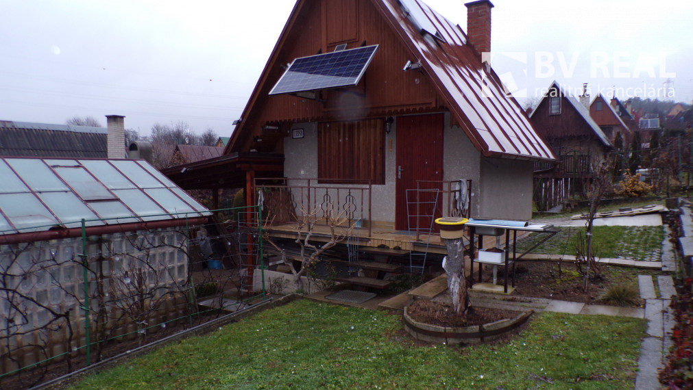 Na predaj murovaná chata so záhradou Prievidza FM1480