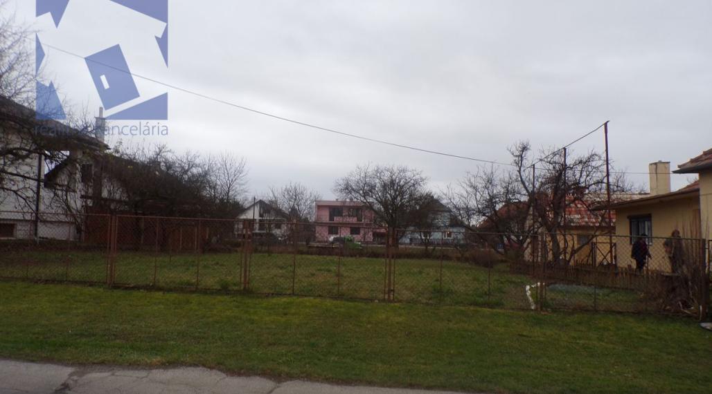 BV REAL Kúpa pozemku na rodinný dom v obci Bystričany okres Prievidza 70026