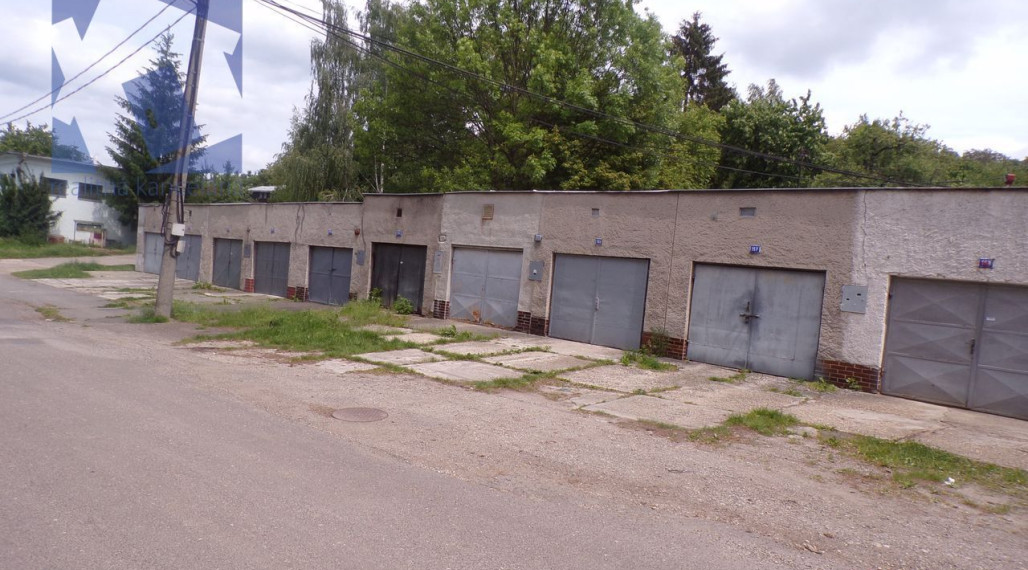 BV REAL Kúpa garáž lokalita Handlová 70073