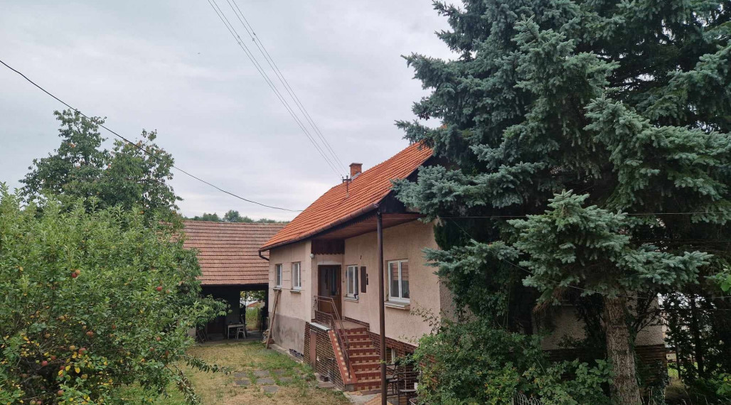 BV REAL Na predaj rodinný dom obec Jalovec FM2158