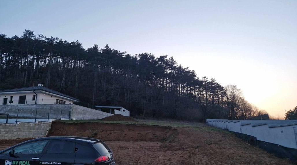 BV REAL Na predaj pozemok na rodinný dom Partizánske FM1903