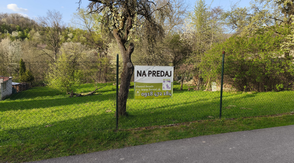 BV REAL predaj pozemok 844 m2 Dlžín okres Prievidza BV3024