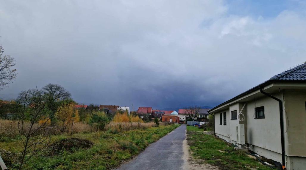 BV REAL Na predaj stavebné pozemky Nitrianske Pravno FM2083