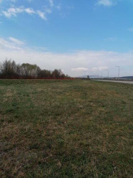 BV REAL Na predaj komerčný pozemok 1495 m2 Prievidza FM1957