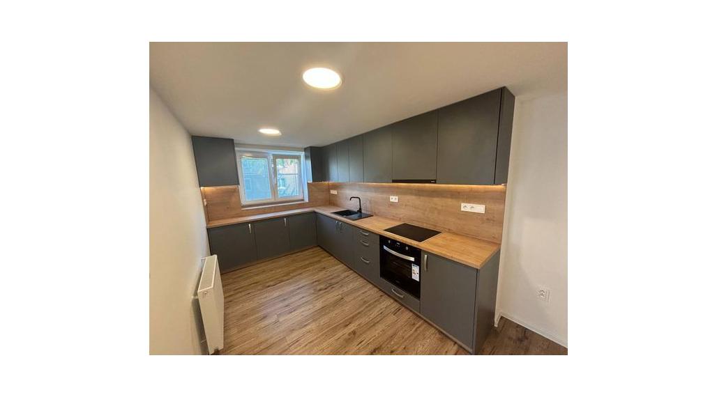 BV REAL Na predaj 2 izbový byt Handlová FM2316