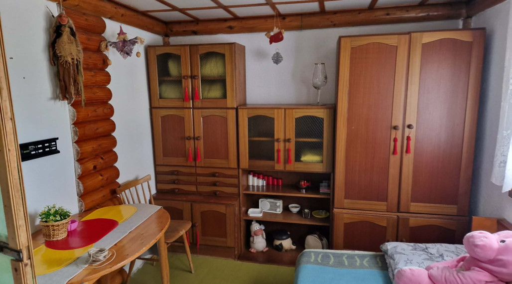 BV REAL chata so záhradou Handlová FM2369