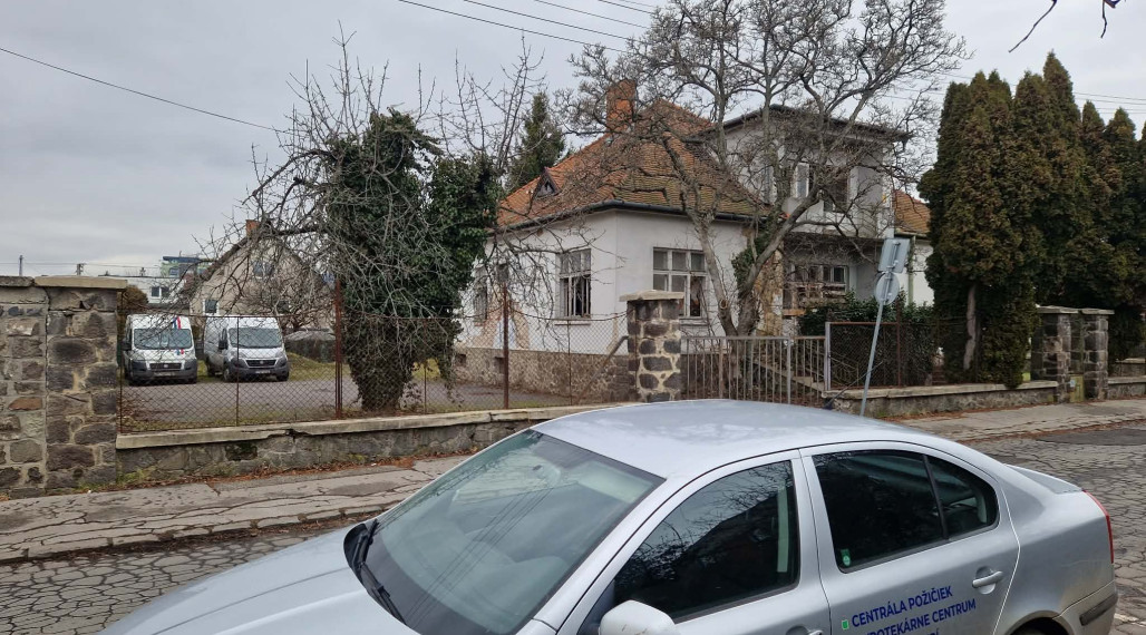 BV REAL Na predaj rod. dom, pozemok 1405 m2 Prievidza FM2406