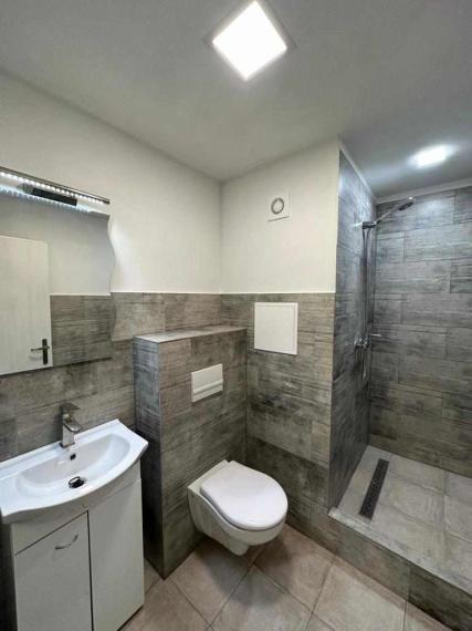 BV REAL Na prenájom 2 izbový byt Handlová FM1982