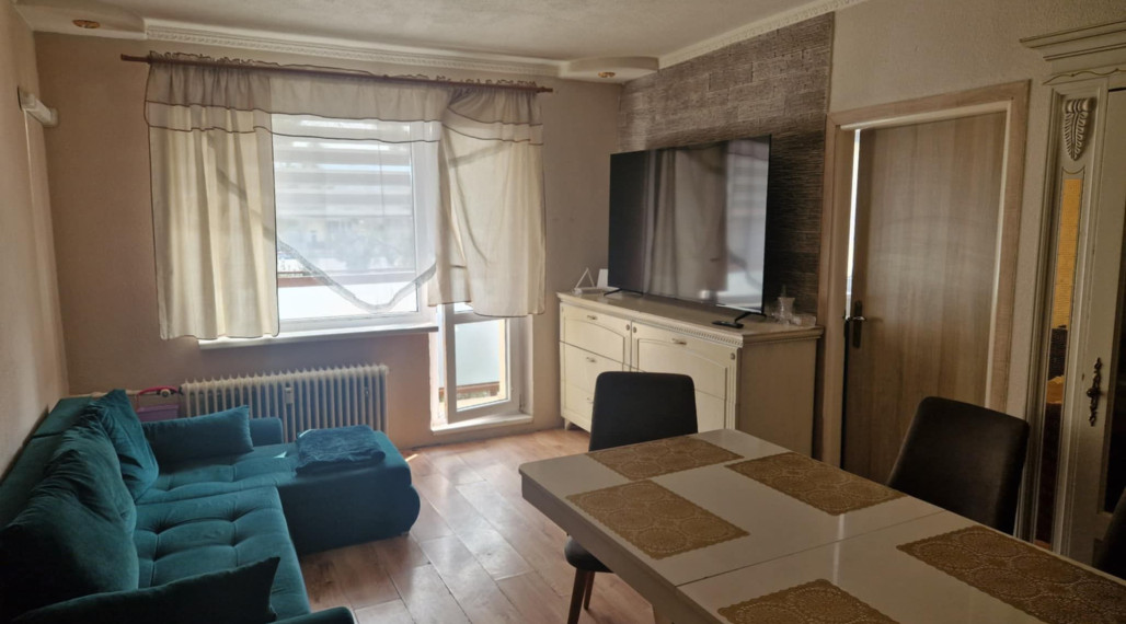 BV REAL Na predaj prerobený 3 izbový byt Prievidza FM2427