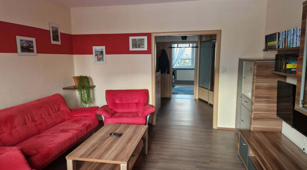 BV REAL Na predaj prerobený 3 izbový byt Prievidza FM2382