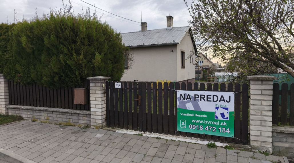 BV REAL Na predaj rodinný dom Lehota pod Vtáčnikom BV6001