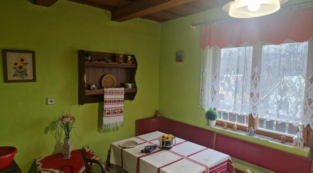 BV REAL Na predaj murovaná chata a záhrada Lutila FM2366