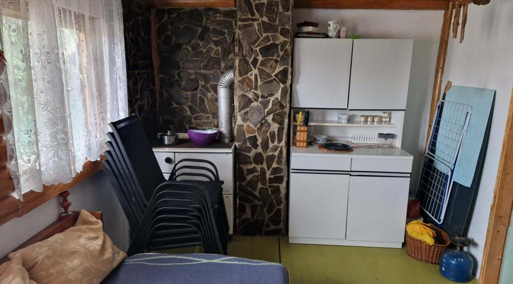 BV REAL chata so záhradou Handlová FM2369