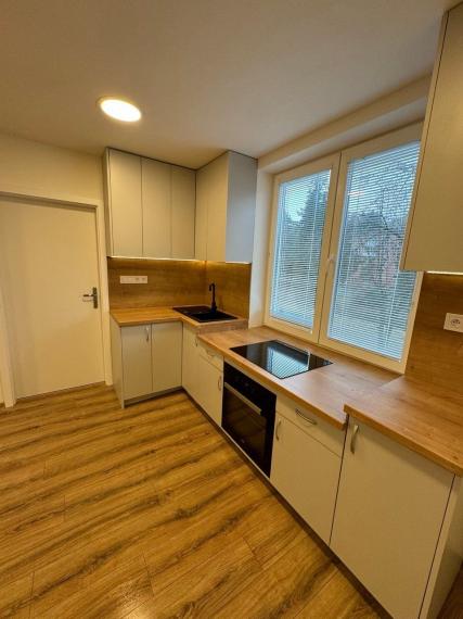BV REAL Na predaj 3 izbový byt Handlová FM2257