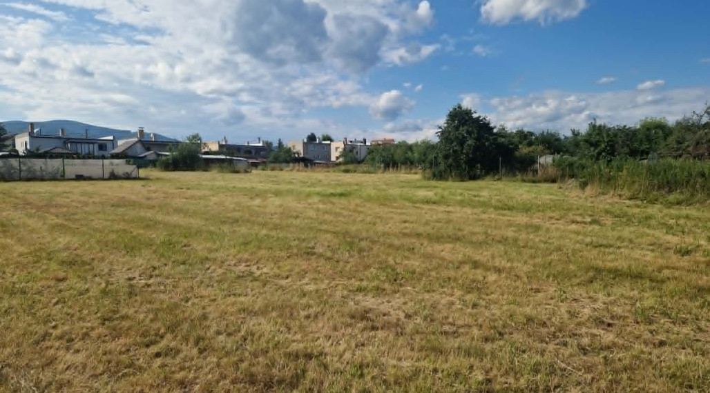 BV REAL Na predaj stavebné pozemky Lazany FM2456