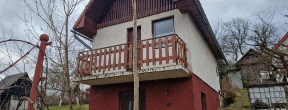 BV REAL Na predaj murovaná chata a záhrada Lutila FM2430