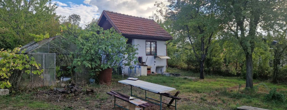 BV REAL na predaj murovaná chata+záhrada Partizánske FM2527