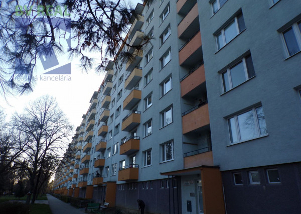 BV REAL Kúpa 2 izbového bytu Prievidza 70129