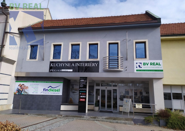BV REAL PRENAJATÉ komerčné priestory Námestie slobody Prievidza BV1009