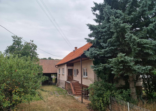 BV REAL Na predaj rodinný dom obec Jalovec FM2158