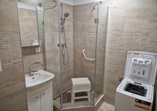 PREDANÉ BV REAL 1 izbový byt s 2 loggiami Handlová FM2179