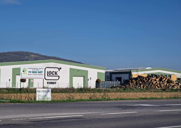 BV REAL Na predaj pozemok 965 m2 Veľké Uherce FM2190