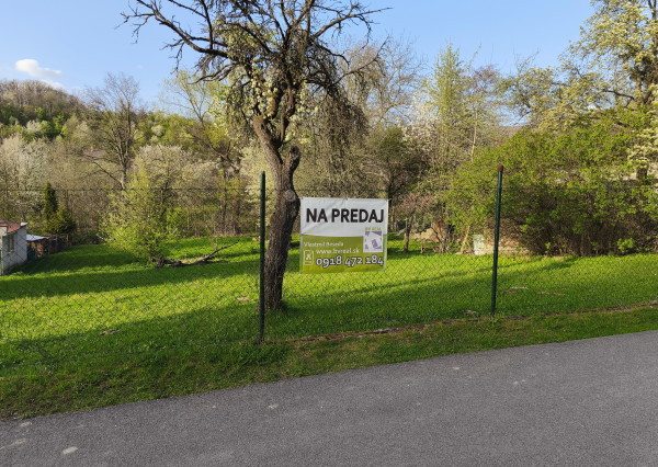 BV REAL predaj pozemok 844 m2 Dlžín okres Prievidza BV3024