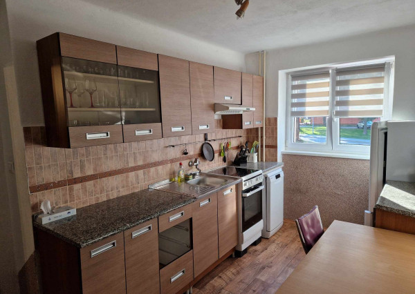 REZERVOVANÉ BV REAL Na predaj 2 izbový byt Handlová FM2260